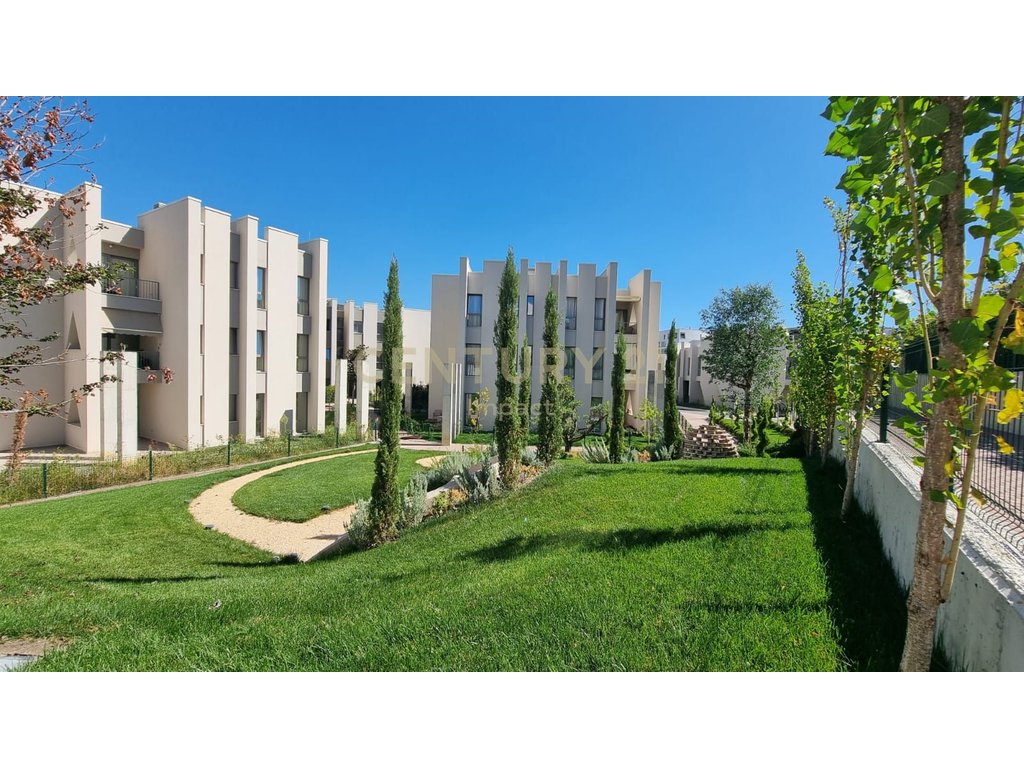 Vila Elitare per shitje ne zonen e Liqenit te Thate "GREEN VALLEY".1.550.000€ | 598.5 m²