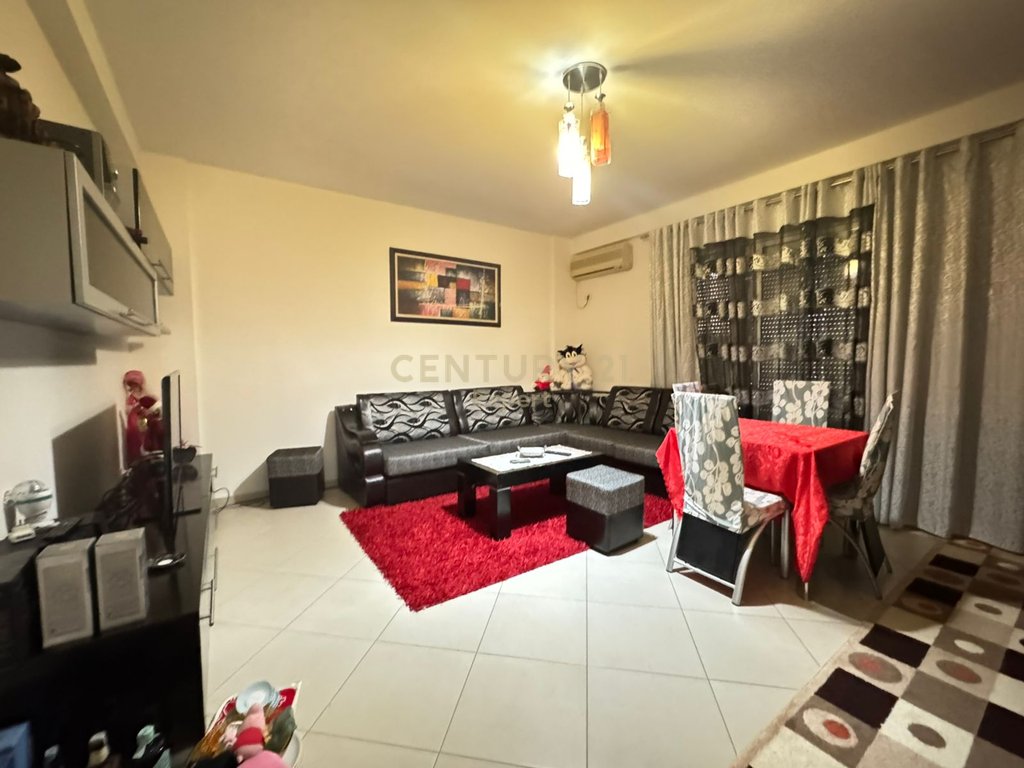 SHESIM APARTAMENT 1+1 NE BERAT!