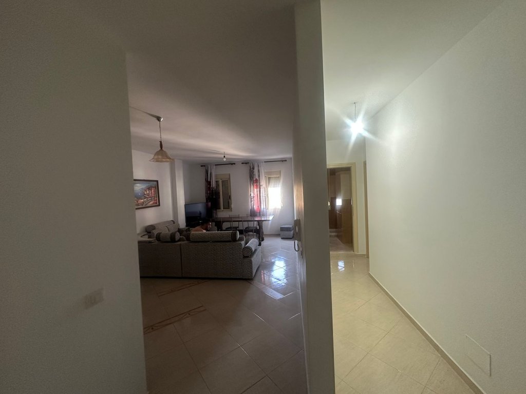 APARTAMENT 2+1+2 PER SHITJE,PRANE LUNGOMARES!