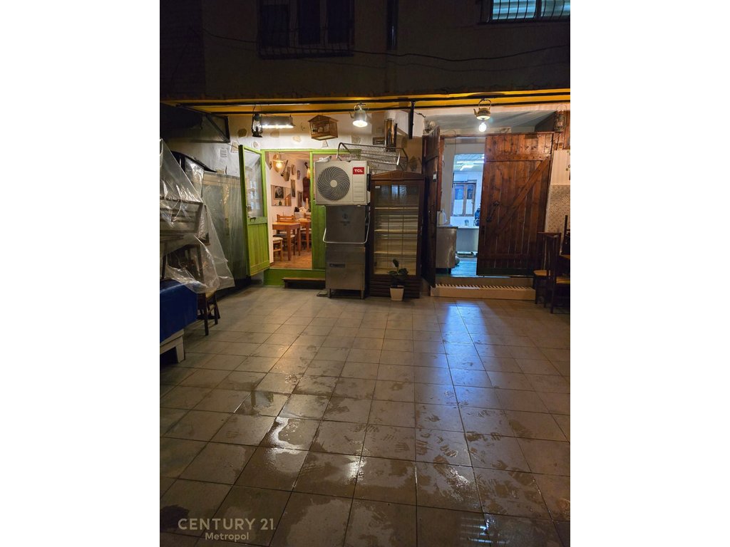 Shitet Bar/Restorant, ne Vasil Shanto!