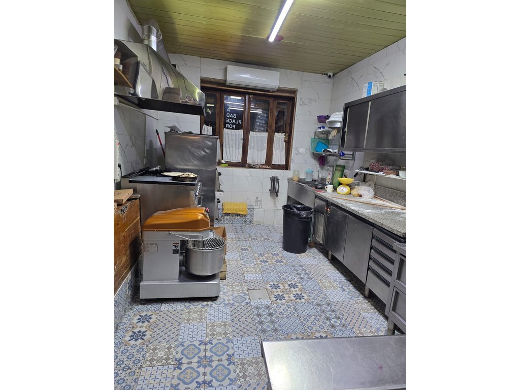 Shitet Bar/Restorant, ne Vasil Shanto!