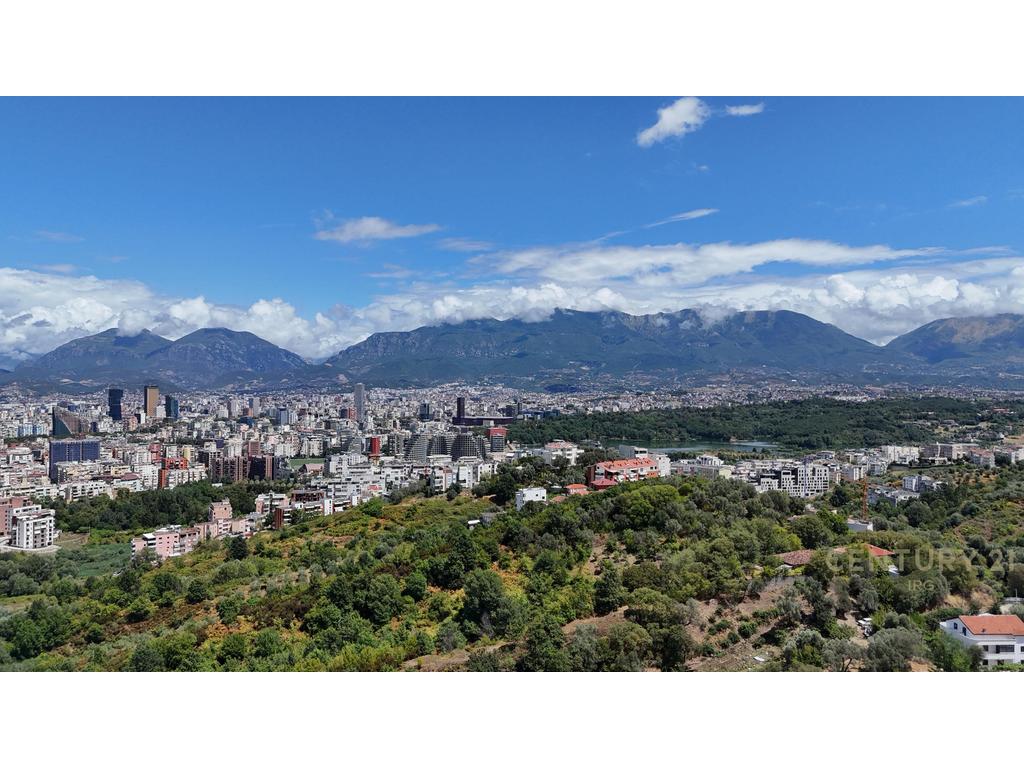 Apartament 2+1   në Kodrat më të Bukura të Tiranës – Pamje Panoramike & Jetesë e Qetë!