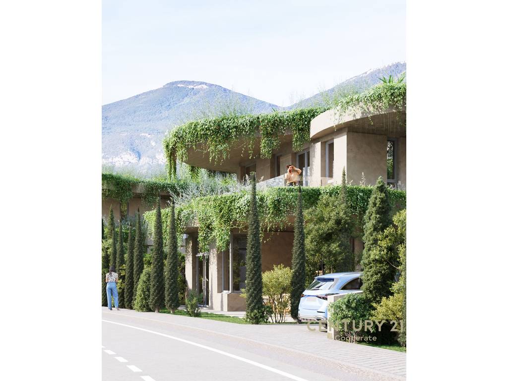 SHESIM VILE PANORAMIKE ME PAMJE NGA LIQENI NE "FARKA HILLS" LIQENI I FARKES.