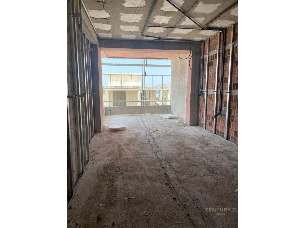 SHITET APARTAMENT 1+1 , SARANDE