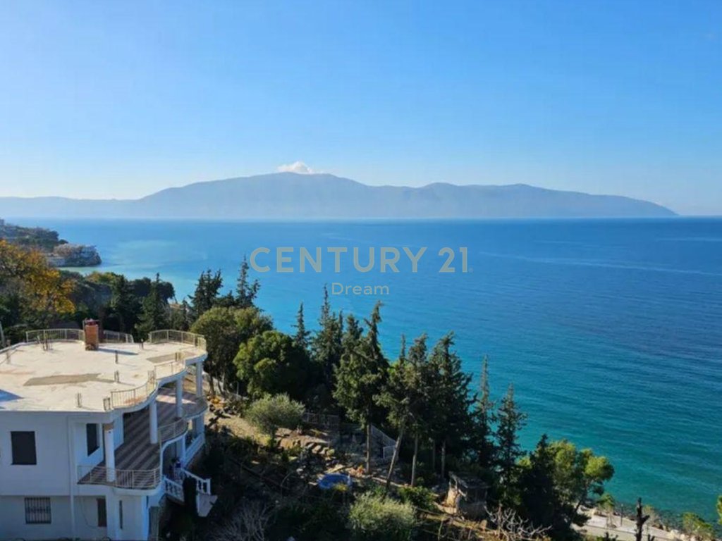 SHITET APARTAMENT 2+1 TEK UJI I FTOHTE NE VLORE ‼️