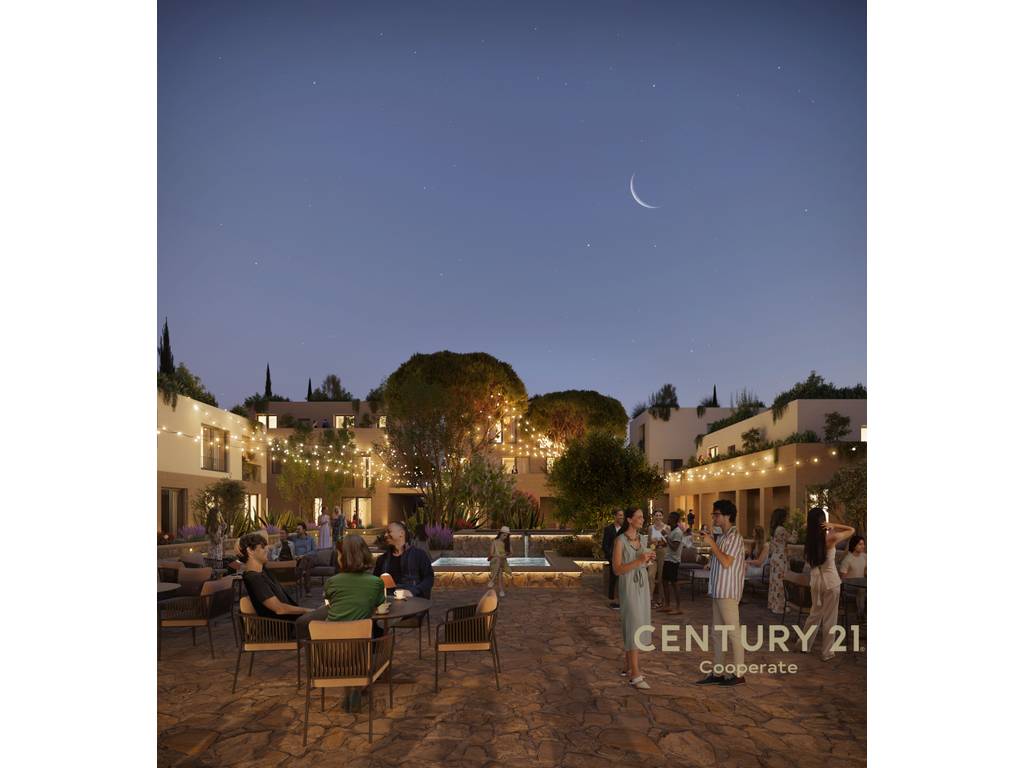 SHESIM DUBLEKS PENTHOUSE 3+1+2 ME PAMJE NGA DETI NE RESORTIN TURISTIK VILLAGE SQUARE, DHERMI.