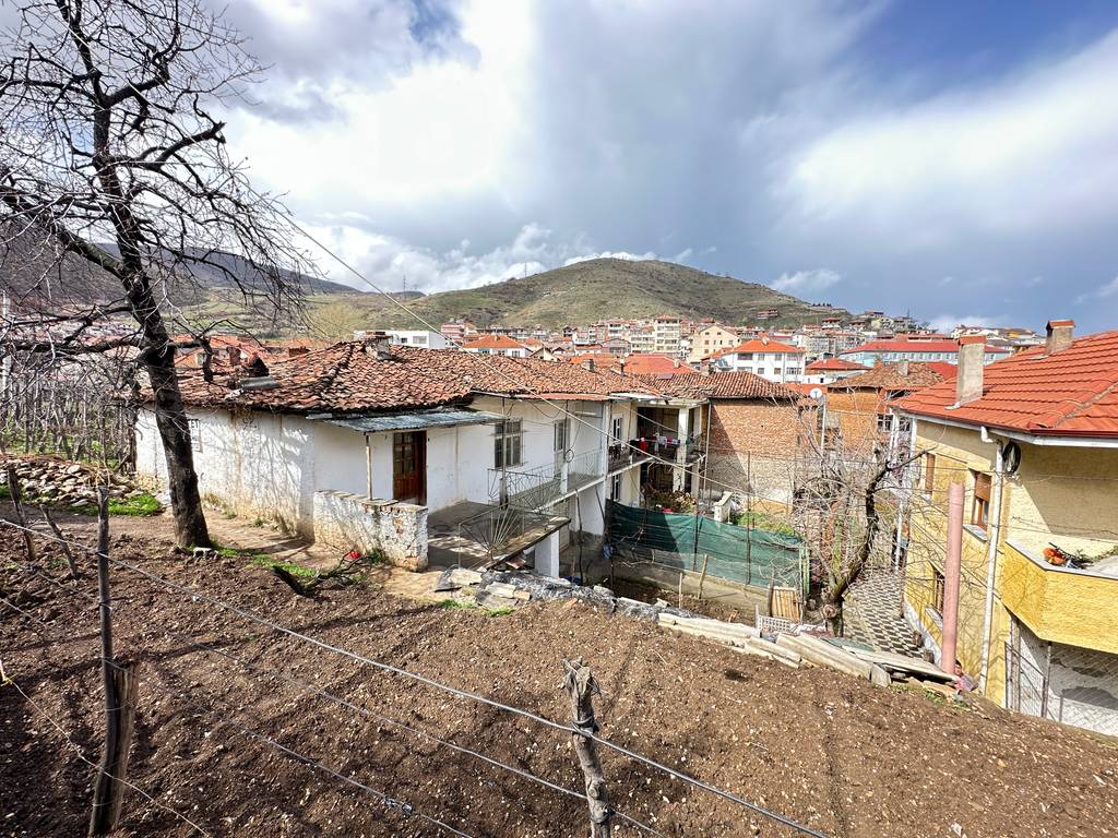 POGRADEC,  NDËRTESË PËR SHITJE!!!!