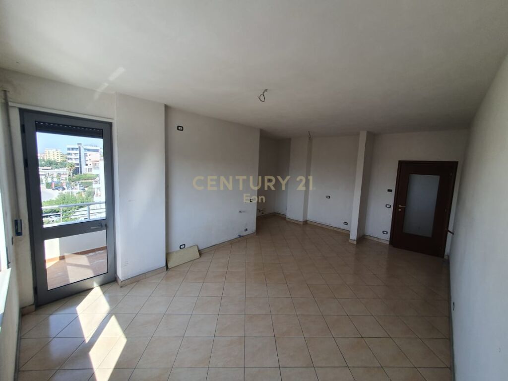 SHITET APARTAMENT 1+1 ME MUNDESI PARKIMI NE PLEPA, DURRES!