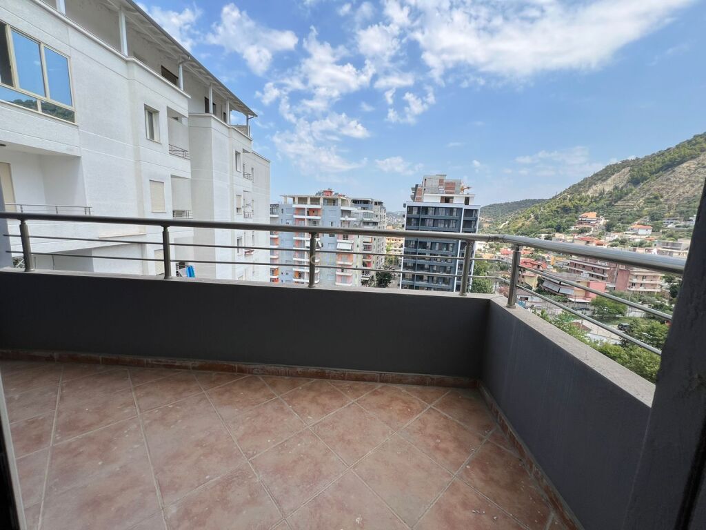 SHESIM APARTAMENT 1+1 NE LUNGOMARE  ,VLORE!!