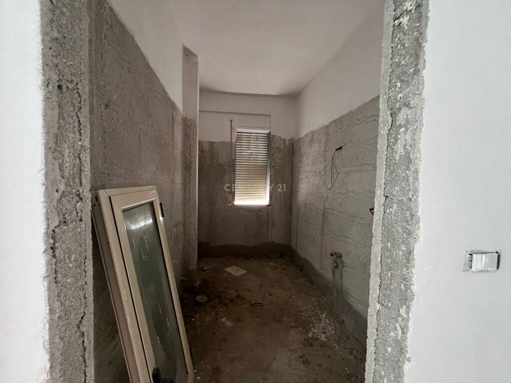 SHESIM APARTAMENT 2+1 NE LUNGOMARE ,VLORE!!