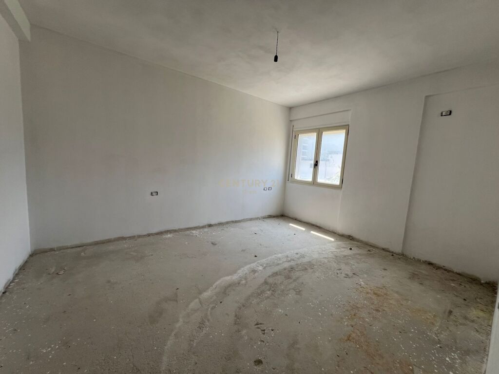 SHESIM APARTAMENT 2+1 NE LUNGOMARE ,VLORE!!