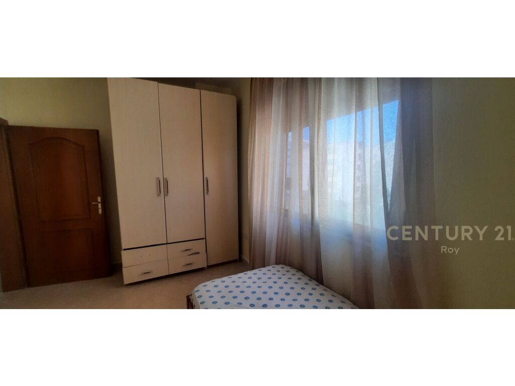 SHITET APARTAMENT NE GOLEM !!!