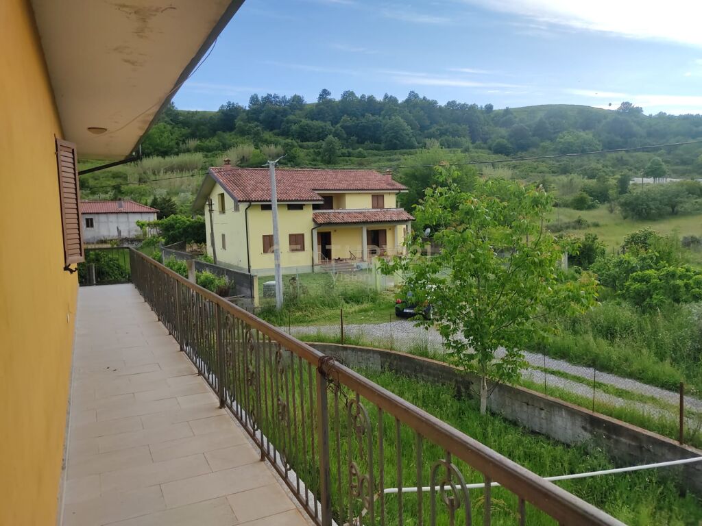 Vila 3 kateshe + truall për shitje në Rranxa, Bushat, Shkodër - 195000€ | 1139 m²