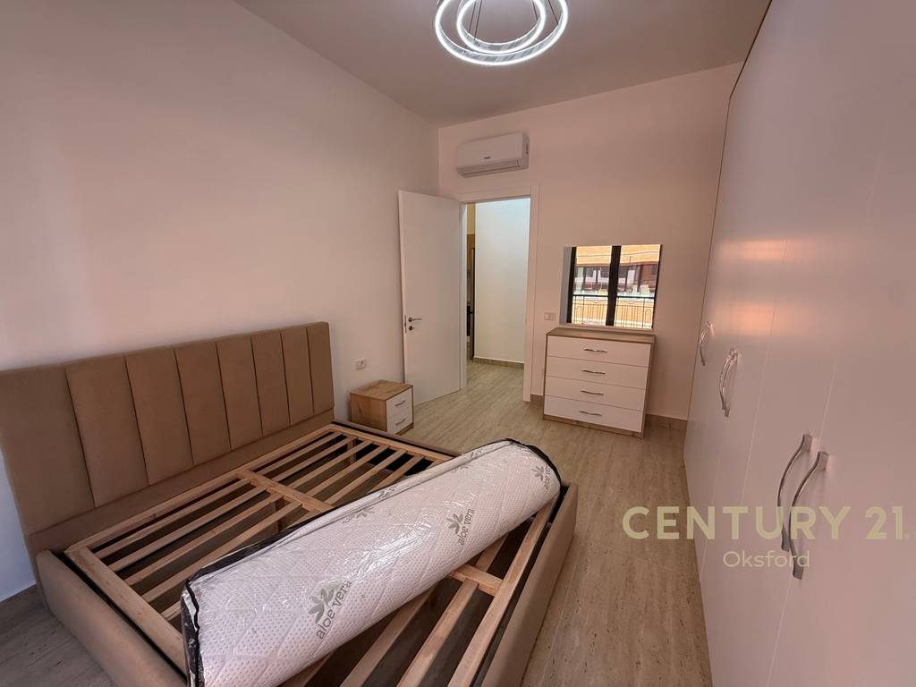 JAPIM ME QIRA APARTAMENT 1+1+POST PARKIMI,TEK KOMPLEKSI "DELIORGJI"!