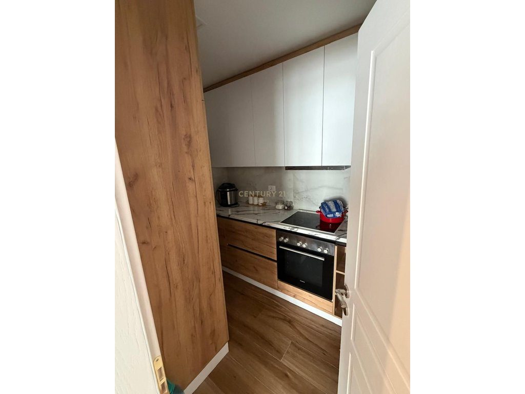 🏡 Shitet Apartament 2+1+2 në Fresk, pranë Restorant Murages – Ballkon i Madh 14 m², 170.000 €