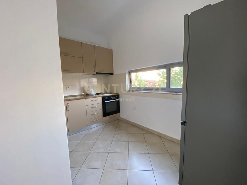 ASTIR, APARTAMENT 2+1 PER QIRA