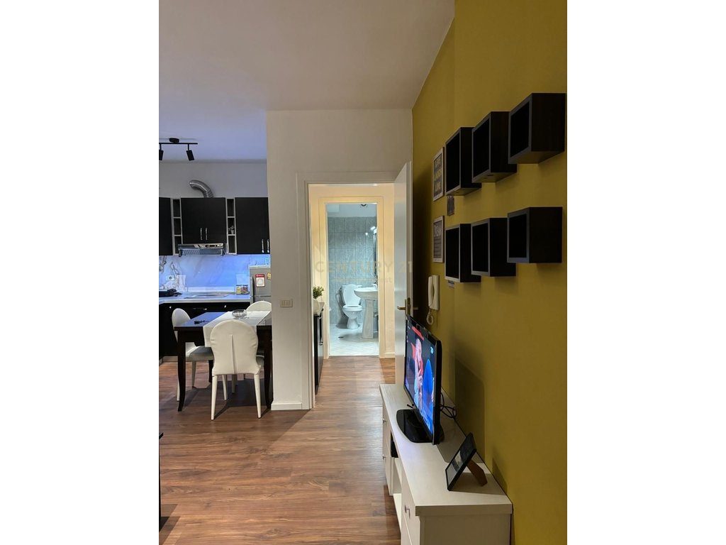 Shkolla e Baletit, apartament 1+1 me qira