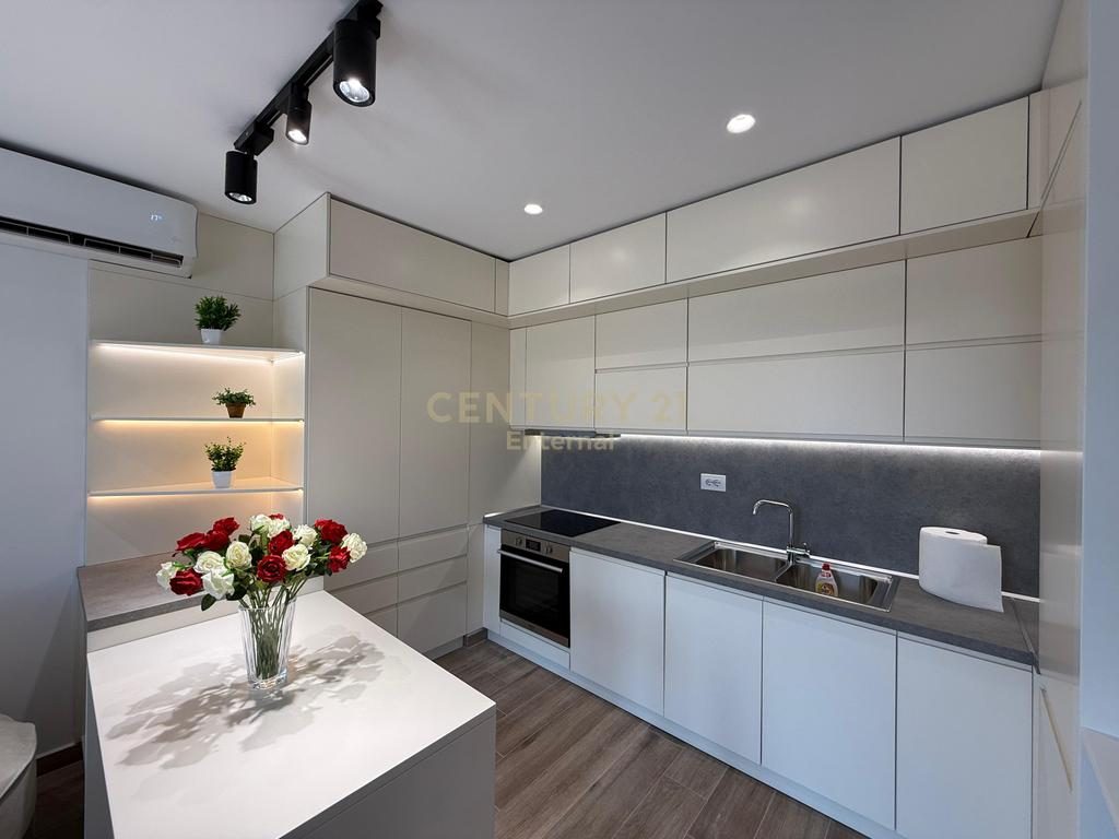 Apartament 2+1 Per Qira tek Selvia