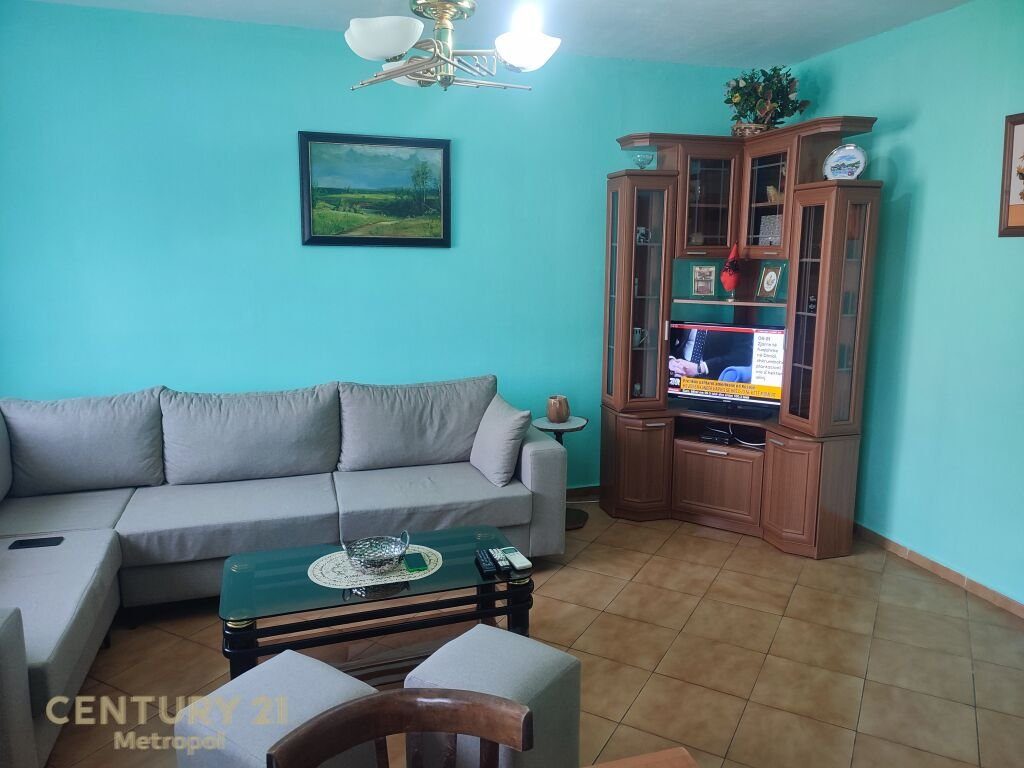 APARTAMENT 1+1 ME QIRA
