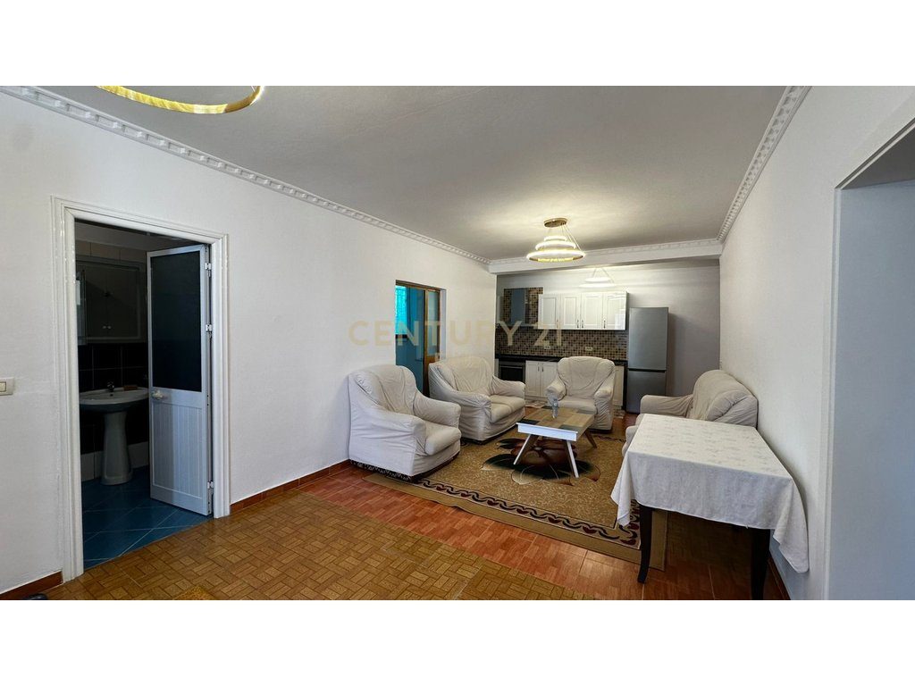 Apartament 2+1 Me Qira në Kodra e Priftit, Tiranë - 50,000 Lekë | 109.3 m²