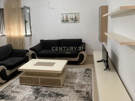 Apartament 2+1+ Parkim me Qira tek Kopshti Botanik