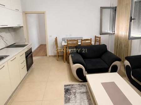 Apartament 2+1+ Parkim me Qira tek Kopshti Botanik