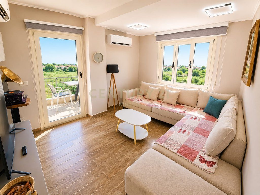 APARTAMENT 2+1 PER SHITJE,TEK PORTI I JAHTEVE! PAMJE DET!