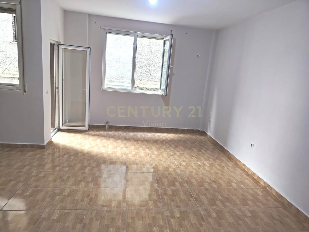 Apartament 1+1 për shitje Qendër Shkodër  | 80 m²