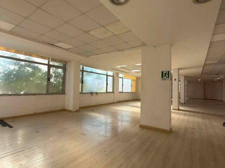 Ambient  për Zyra me Qira – 534 m²
