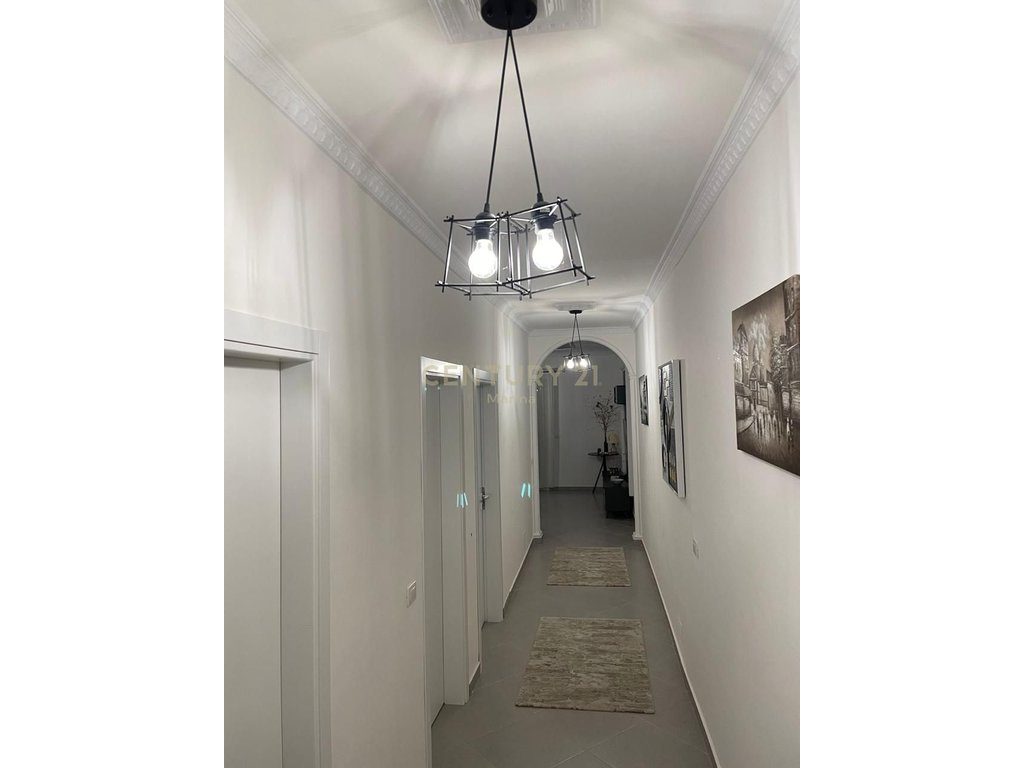 APARTAMENT 2+1 PER QIRA,TEK ALBANO DHE ROMINA!