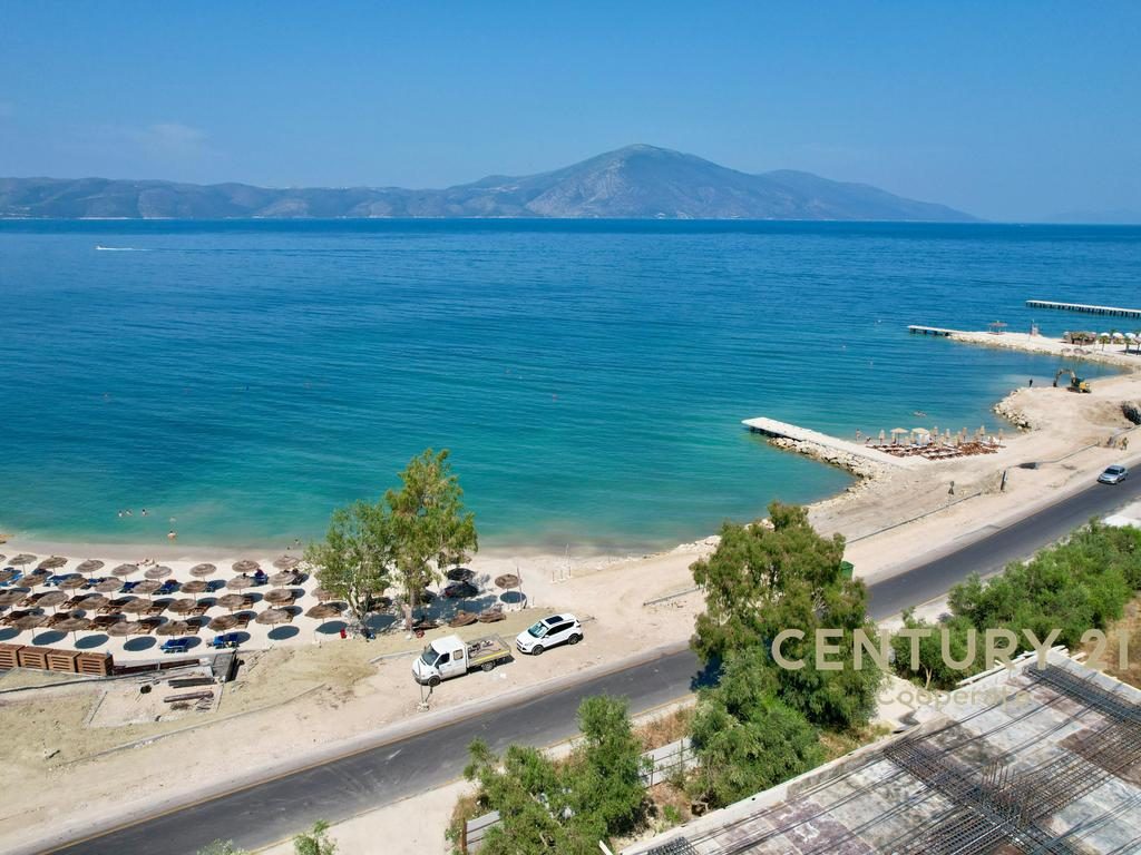 SHESIM APARTAMENT 2+1+1 VIJE E PARE ME PAMJE ANESORE  DET