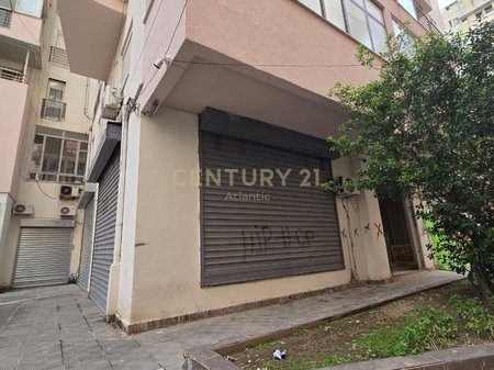 Shitet Njësi Biznesi 53.5 m² në Durrës – Pranë Kopshtit “Sotir Noka”
