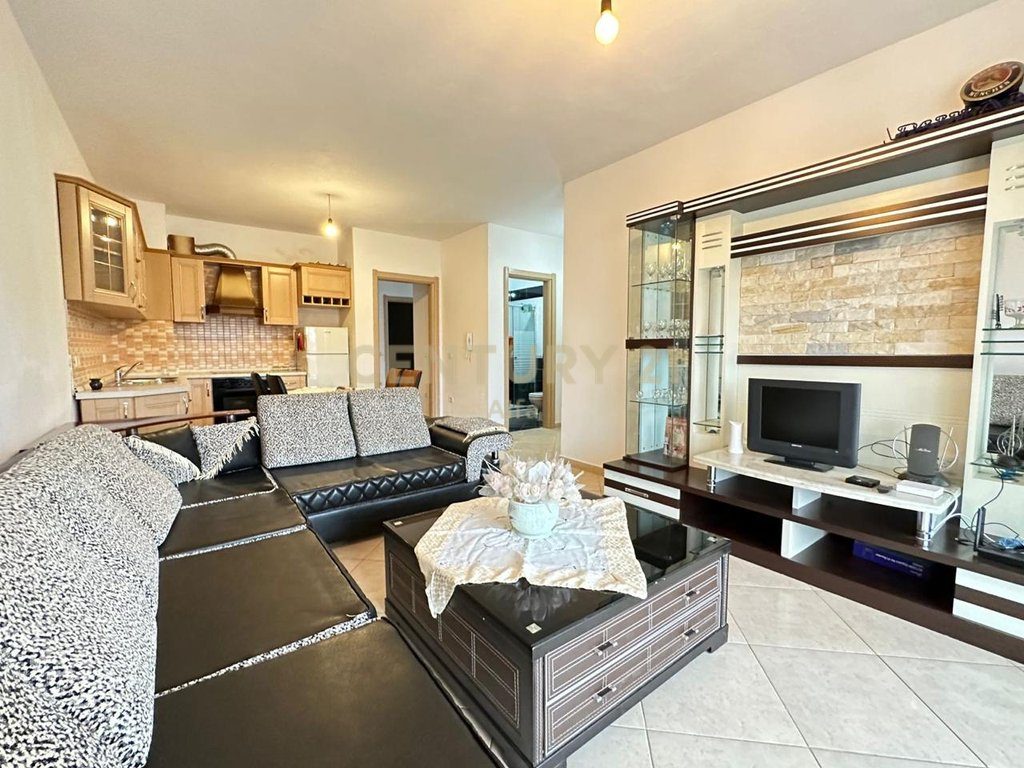 Apartament 3+1 per Qira ne Misto Mame!