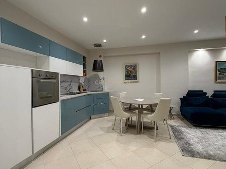 SHITET APARTAMENT 2+1 NE NDERTIM TE PARKU AULONA