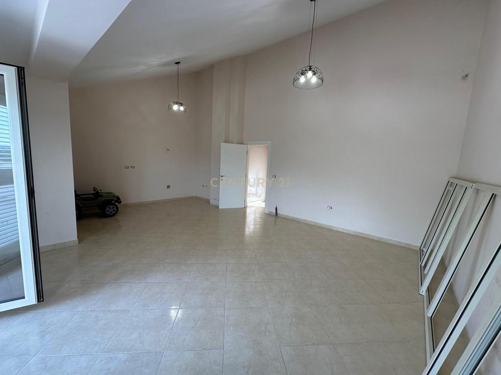 SHITET APARTAMENT 2+1 NE FRESK