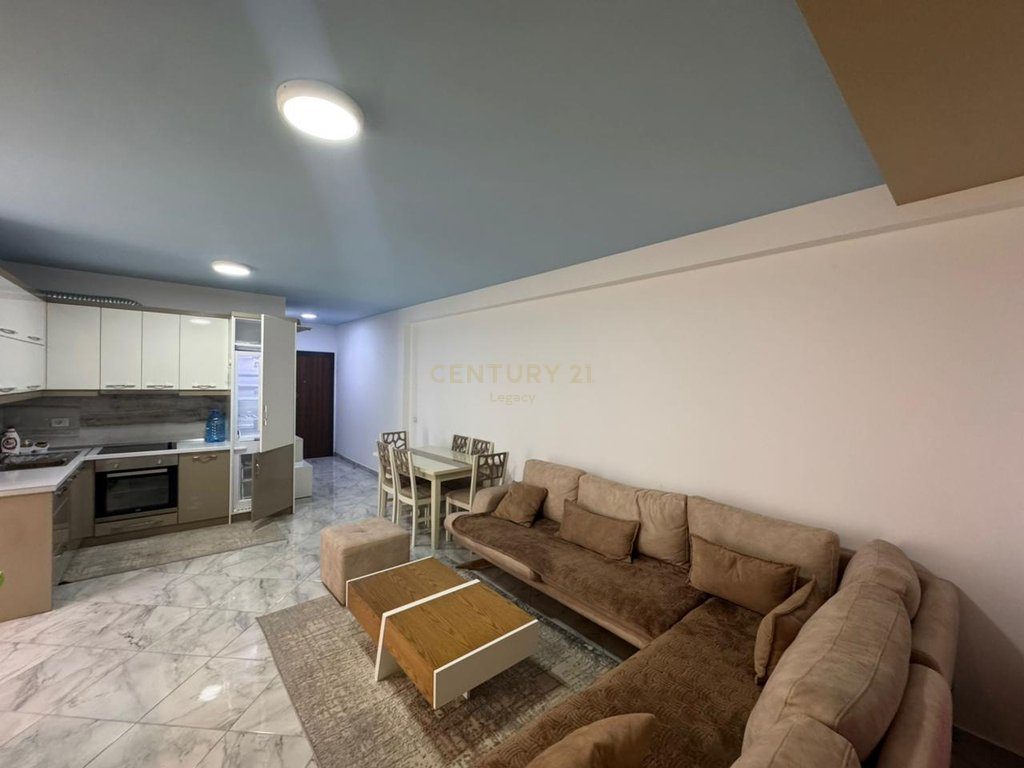 ULET CMIMI !! Shitet Super Apartament 2+1 – Twin Towers, Shëngjin