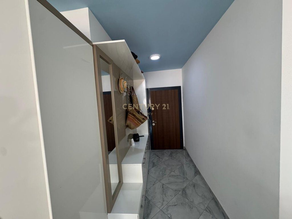 ULET CMIMI !! Shitet Super Apartament 2+1 – Twin Towers, Shëngjin