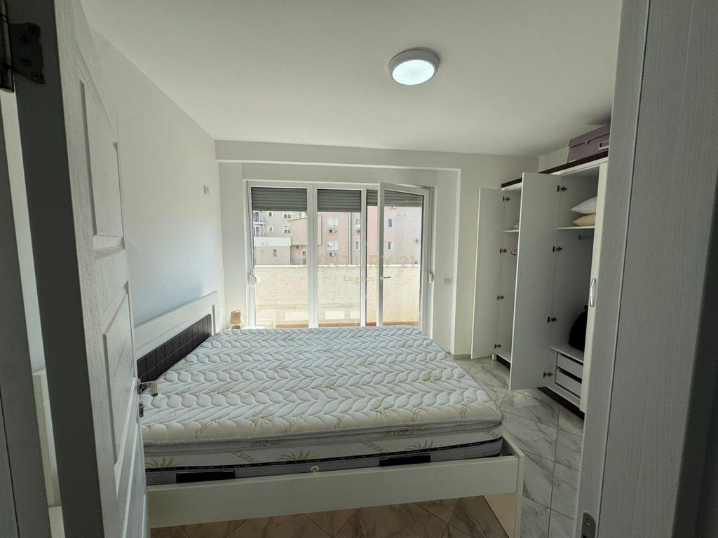 ULET CMIMI !! Shitet Super Apartament 2+1 – Twin Towers, Shëngjin