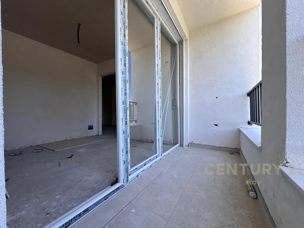Apartament 1+1 Për Shitje në Golem, Durrës !