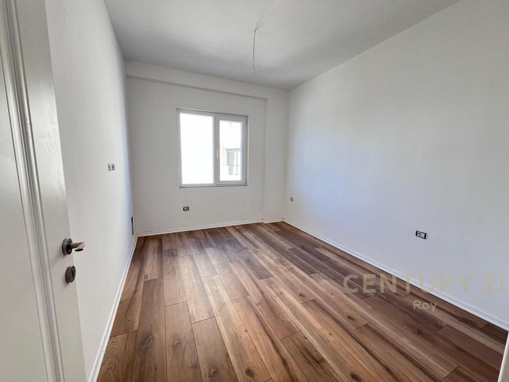 SHITET APARTAMENT 2+1 NE NDERTIM TE RI, MALI I ROBIT !