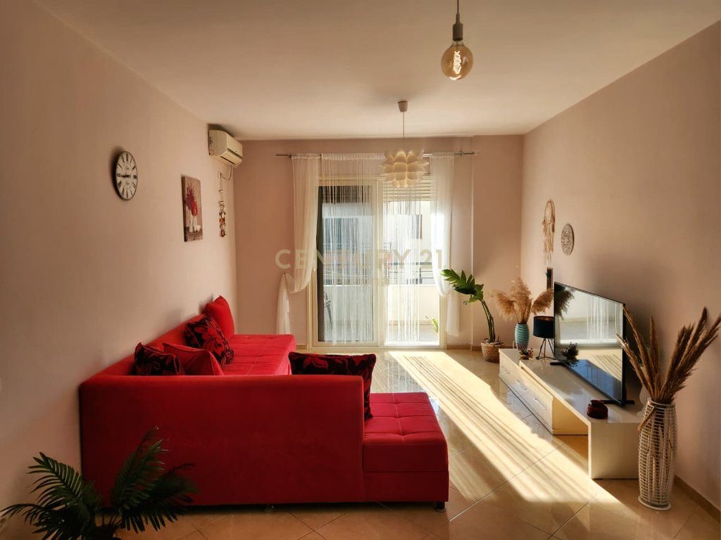Apartament 1+1 për Shitje pranë Jumbo dhe Rrugës së Cipajve