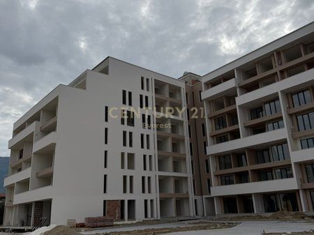 APARTAMENT 1+1 PER SHITJE,NE RADHIME!