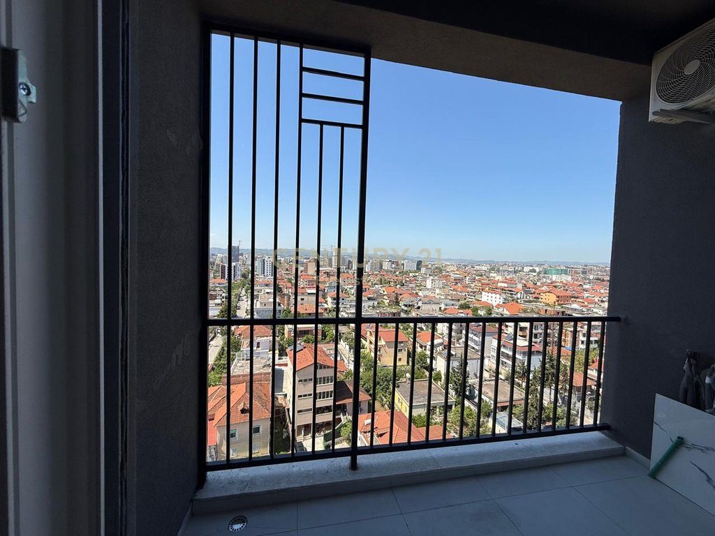 QIRA !  APARTAMENT 2+1+2 NE ZONEN E 5 MAJIT  !!!!!