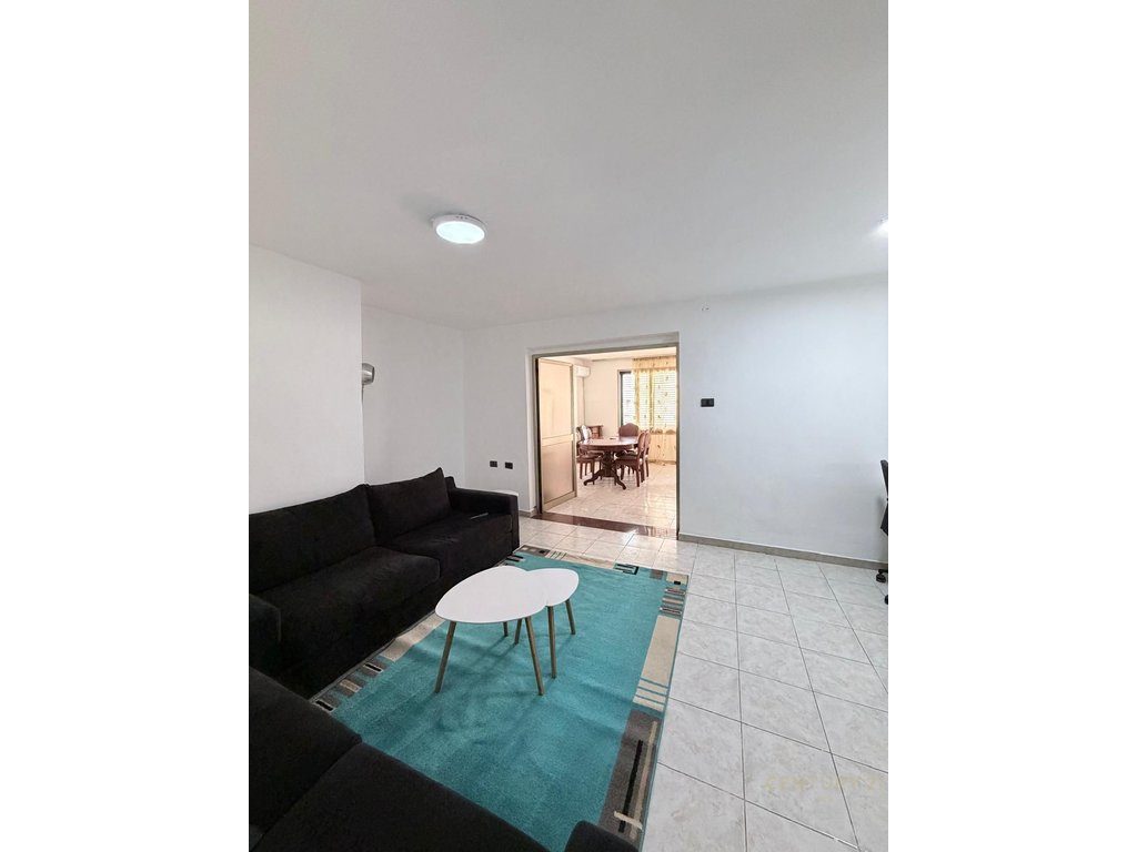 Jepet apartament 2+1+2 me qera prane Shkolles Baletit!