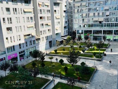Ambient biznesi në shitje tek Komuna e Parisit, Tiranë  | 156.6 m²