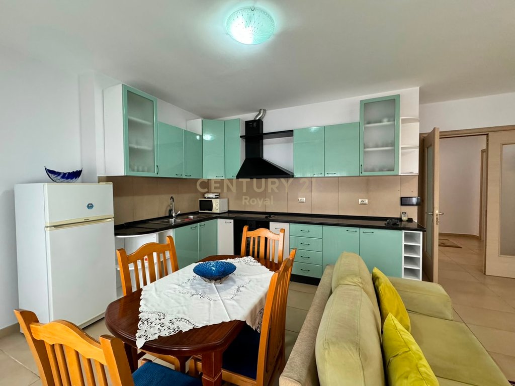 JEPET ME QIRA APARTAMENT 2+1 TE RRUGA E BOGDANEVE