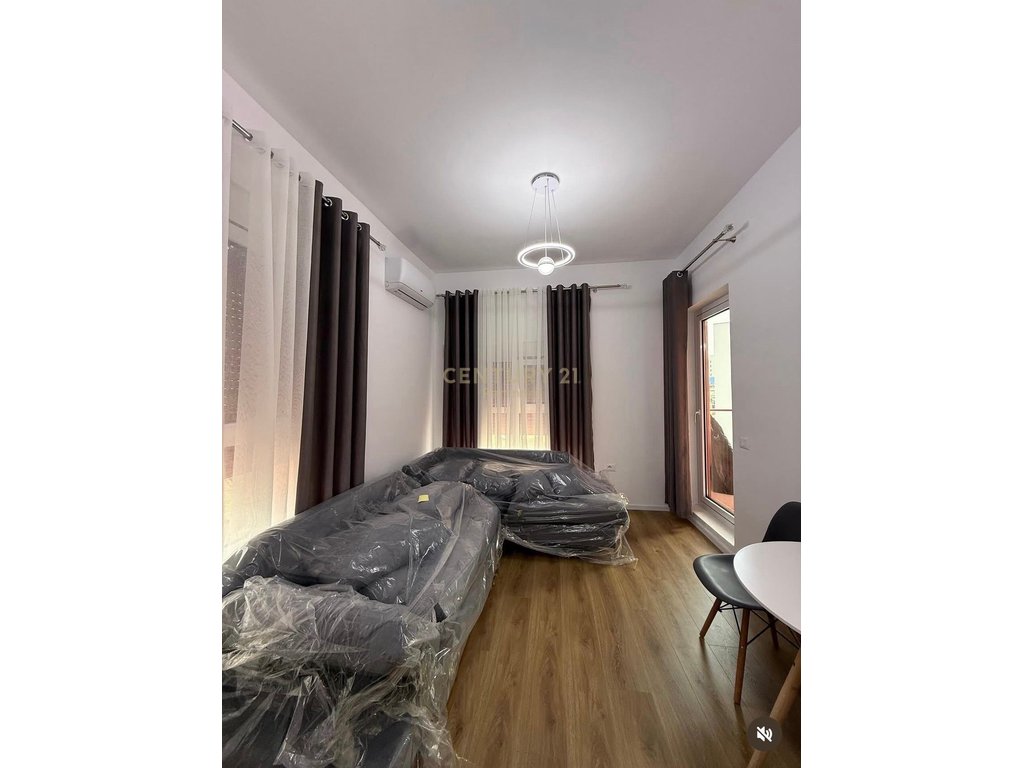 JAPIM ME QIRA APARTAMENT 1+1 NE ALI DEM !!