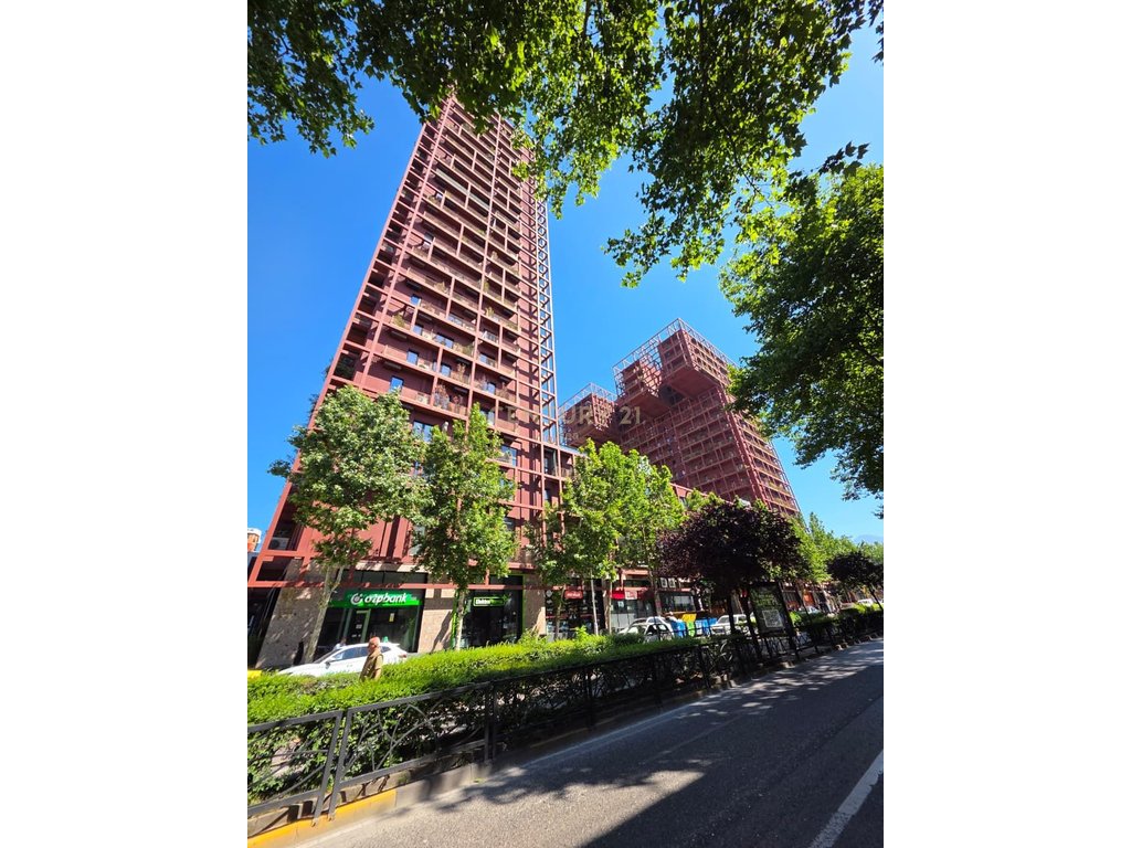 🚗 2 Poste Parkimi për Shitje – Tirana Garden Building