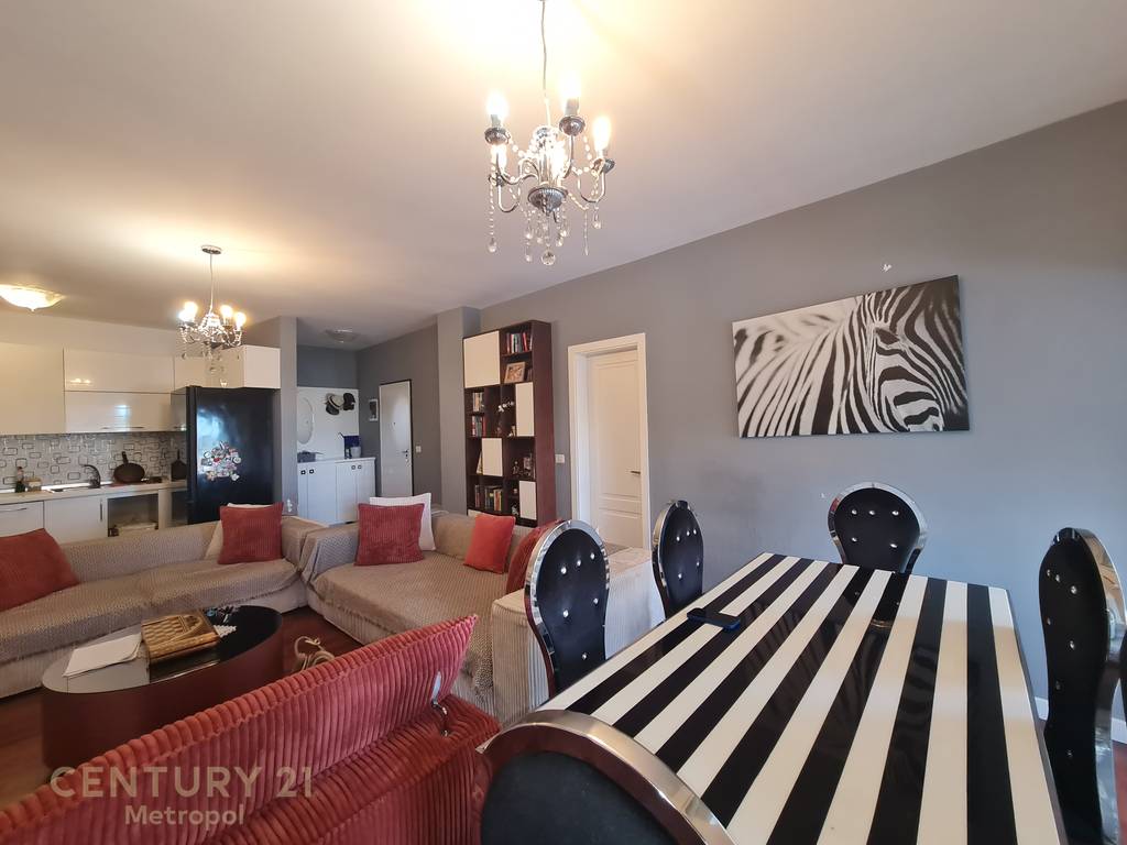 OFROJ PER SHITJE APARTAMENT 3+1+2 NE REZIDENCEN KODRA E DIELLIT 1 !