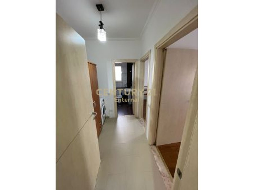 Apartament 3+1 per Qera tek Kopshti Zoologjik